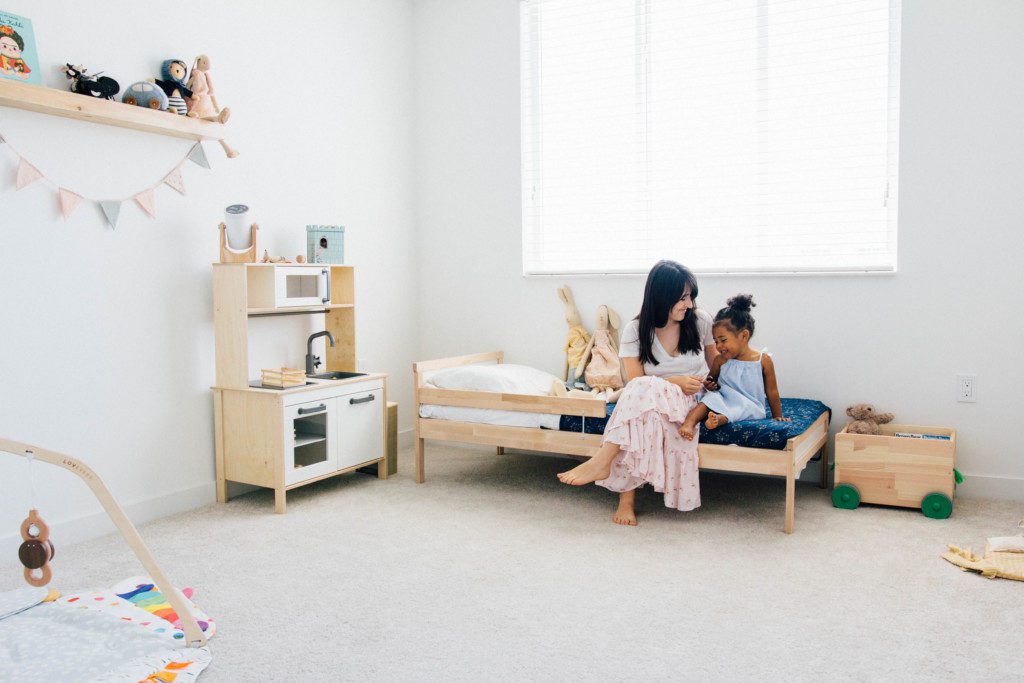 5 Steps to Start Simplifying Your Home, Including the Toys!