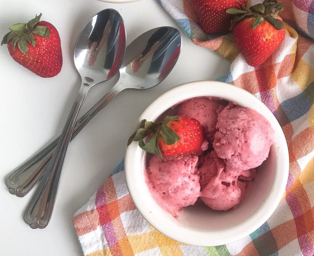 Image: A bowl of homemade strawberry ice cream