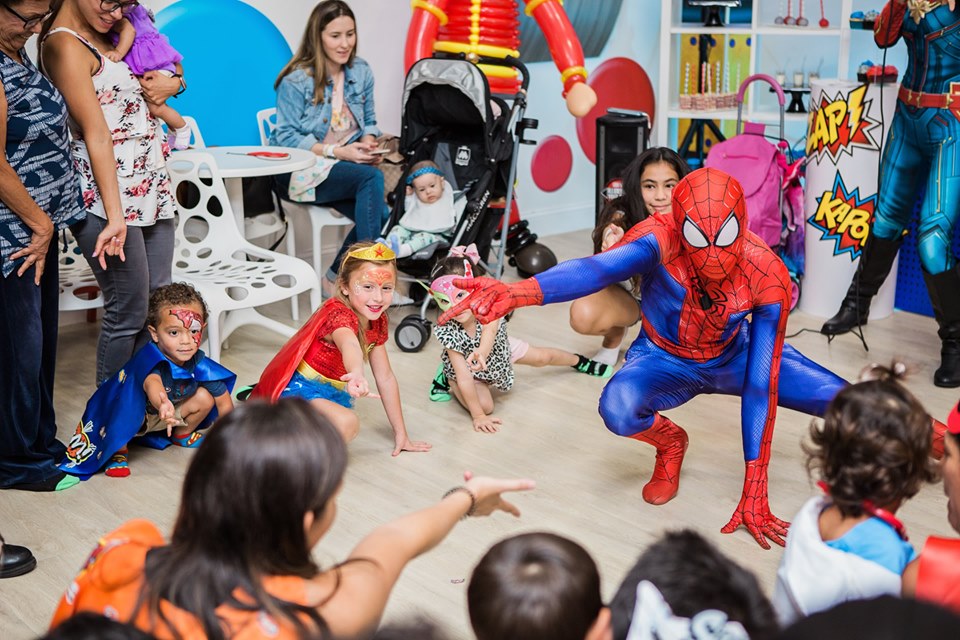 Hanging With Heroes Event Recap | Miami Moms Blog Ailyn Quesada Contributor