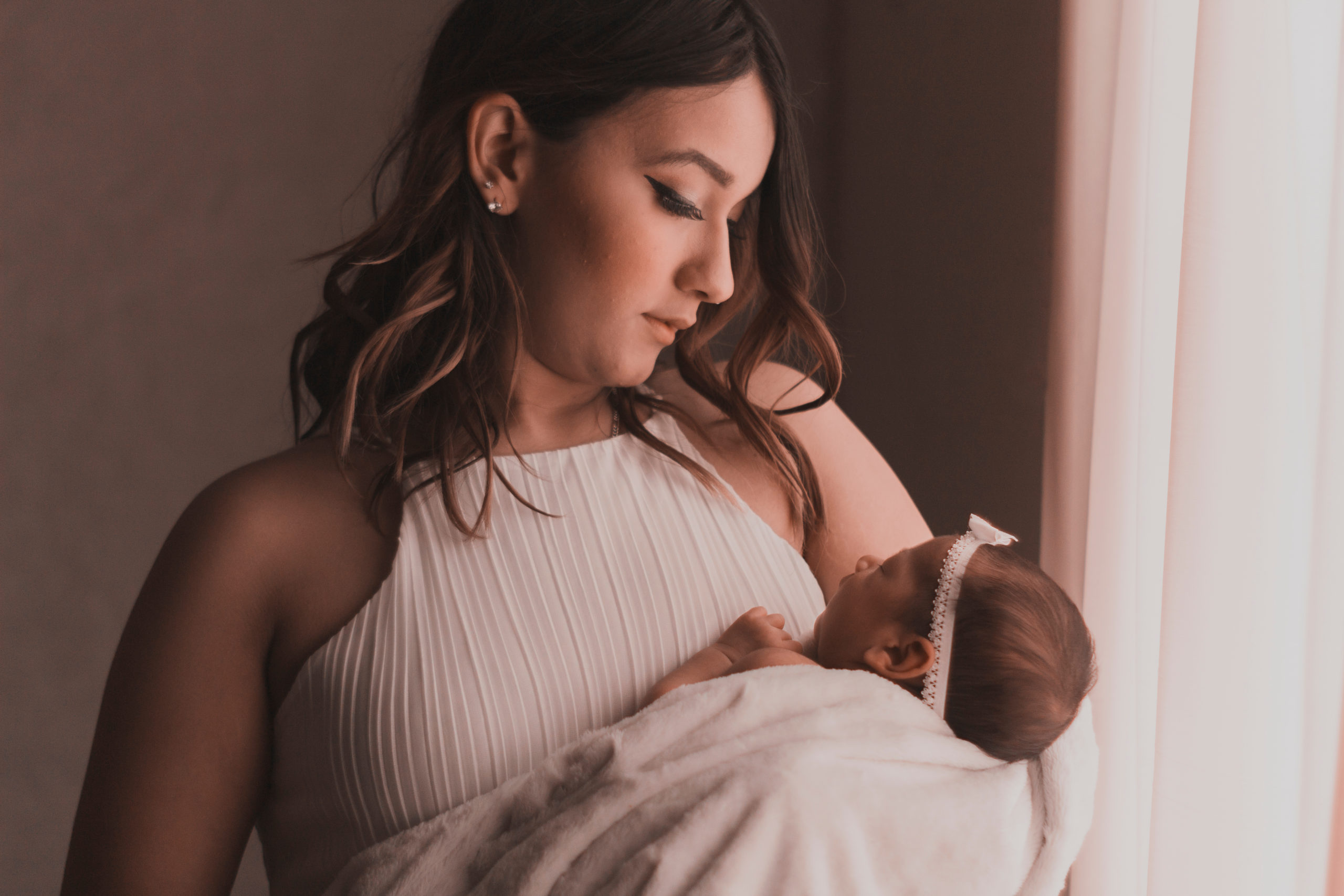 Emotions and the Breastfeeding Bond Daniela Naime Contributor Miami Moms Blog
