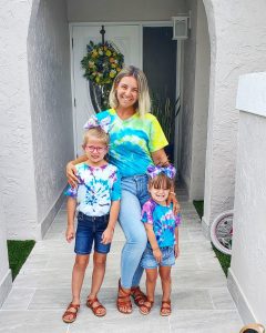 DIY Tie-Dye T-Shirts: The 70's are Making a Comeback! Ailyn Quesada Contributor Miami Mom Collective