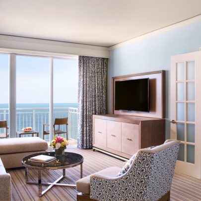 One Bedroom Suite - Ocean Front