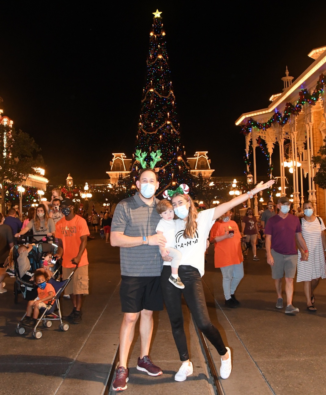 The Holidays at Walt Disney World: They're Alive, Even During COVID! Sandra Jacquemin Contributor Miami Mom Collective