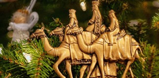 Image: A Three Kings Christmas tree ornament