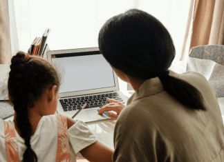 A mother and daughter working together (Getting and Staying Organized: 3 Helpful Tips Krystal Giraldo Contributor Miami Mom Collective)