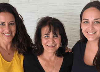 Alisa with her mom and grandmother (Wisdom and Reflections on Motherhood by 3 Generations of Miami Moms Alisa Britton Contributor Miami Mom Collective)