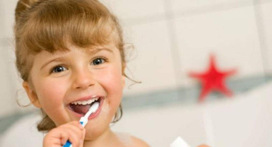 A little girl brushing her teeth (Dr. Bob Unflavored Toothpaste: Sustainable, Fluoridated Cavity Prevention Lynda Lantz Contributor Miami Mom Collective)