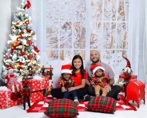 Fernandez family Christmas photo